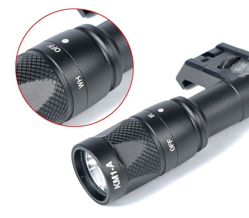 SF IFM M600V IR Dual Output Flashlight Black